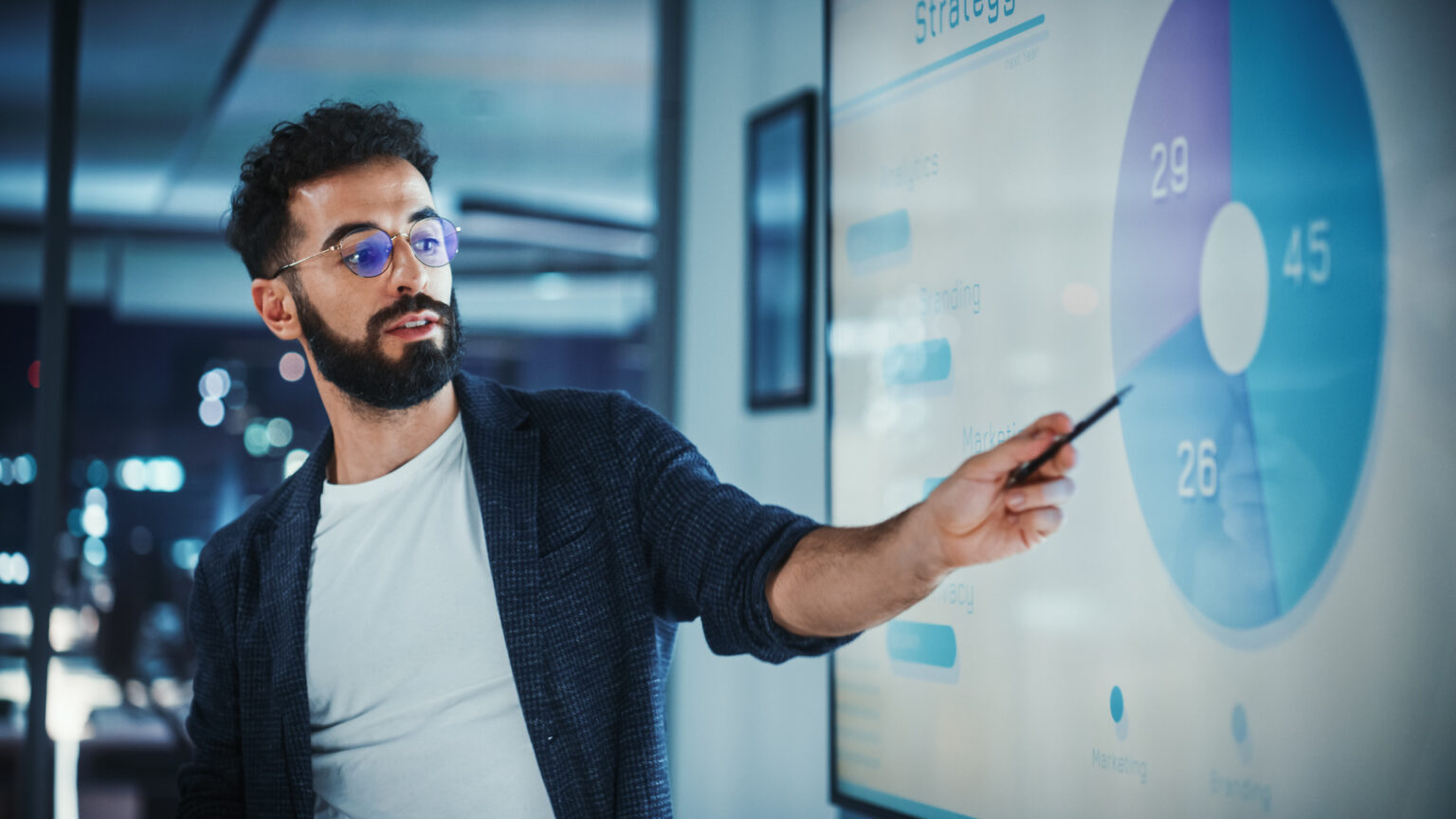 Online Marketing Freelancer präsentiert Geschäftsmodell